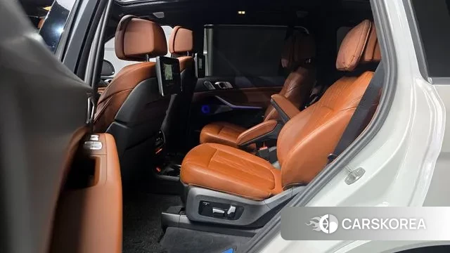 BMW X7 (G07) 2022 Белый из Кореи, фото 4