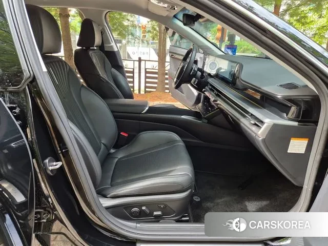 Hyundai Grandeur Hybrid (GN7) 2023 Черный из Кореи, фото 4