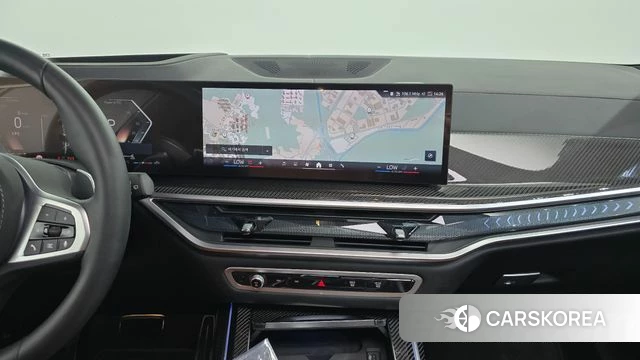 BMW X7 (G07) 2025 Белый из Кореи, фото 4