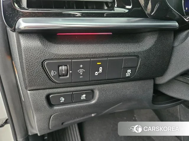 Kia Niro Plus 2022 Серебряный из Кореи, фото 4