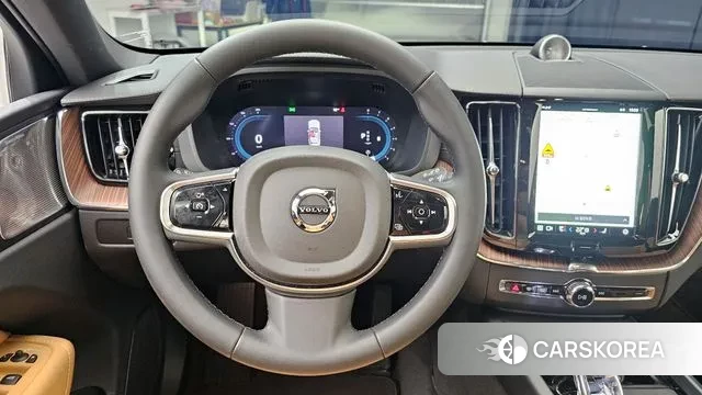 Volvo XC60 second Generation 2024 Черный из Кореи, фото 4