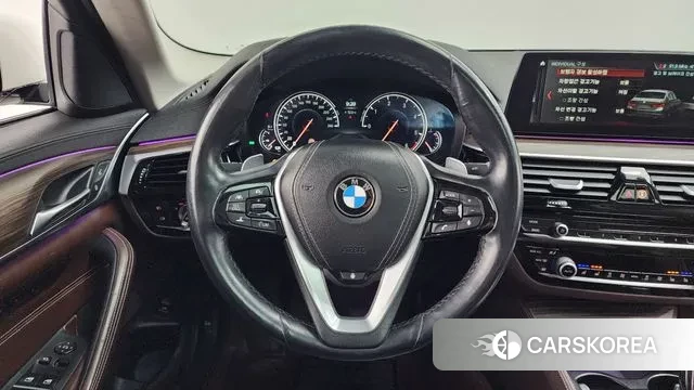 BMW 5 Series (G30) 2018 Белый из Кореи, фото 4