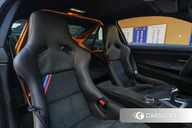 BMW M4 2024 Темно-серый из Китая, фото 4
