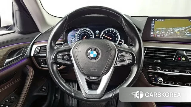 BMW 5 Series (G30) 2018 Белый из Кореи, фото 4
