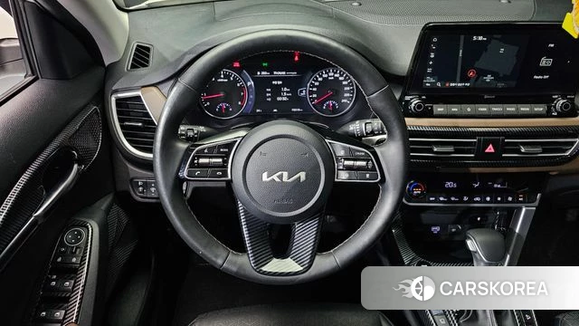 Kia Seltos 2022 Белый из Кореи, фото 4