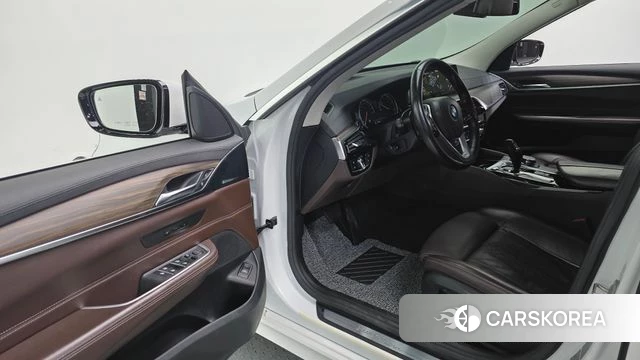 BMW 6 Series GT (G32) 2018 Белый из Кореи, фото 4
