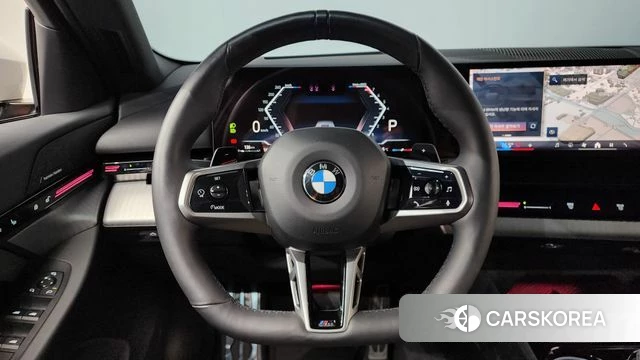 BMW 5 Series (G60) 2024 Белый из Кореи, фото 4