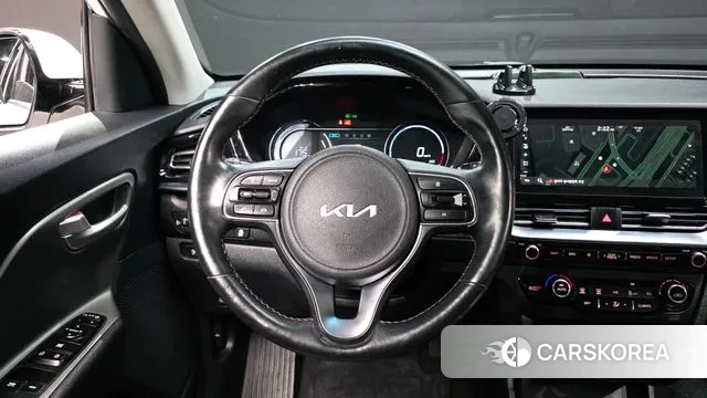 Kia Niro Plus 2022 Белый из Кореи, фото 4