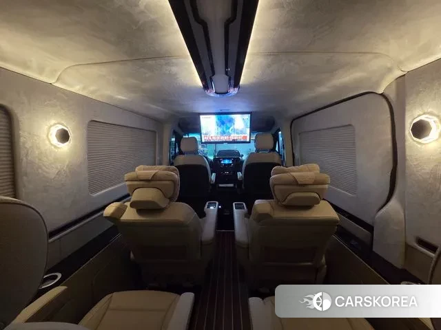 Mercedes-Benz Sprinter 2023 Черный из Кореи, фото 4