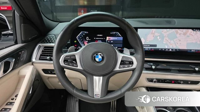 BMW X6 (G06) 2025 Светло-серебряный цвет из Кореи, фото 4
