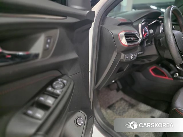 Chevrolet (GM Daewoo) Trailblazer 2022 Белый из Кореи, фото 4