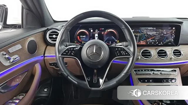 Mercedes-Benz E-Class W213 2021 Белый из Кореи, фото 4