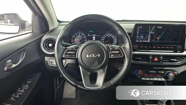 Kia The New K3 2nd generation 2022 Белый из Кореи, фото 4