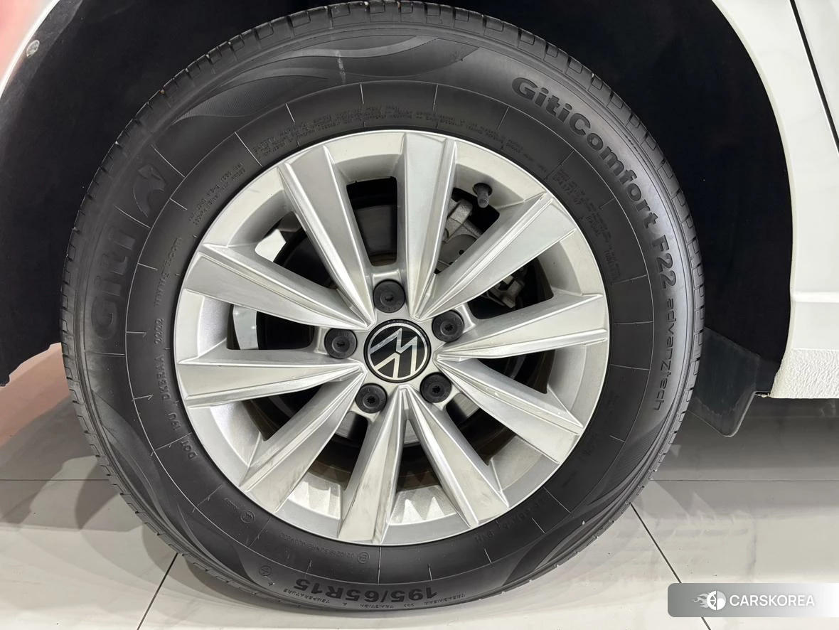 Volkswagen Lavida 2023 Белый из Китая, фото 4