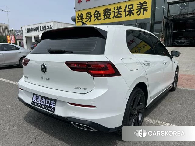 Volkswagen Golf 2023 Белый из Китая, фото 4