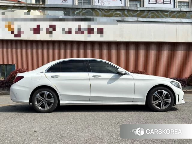 Mercedes-Benz Class C 2021 Белый из Китая, фото 4