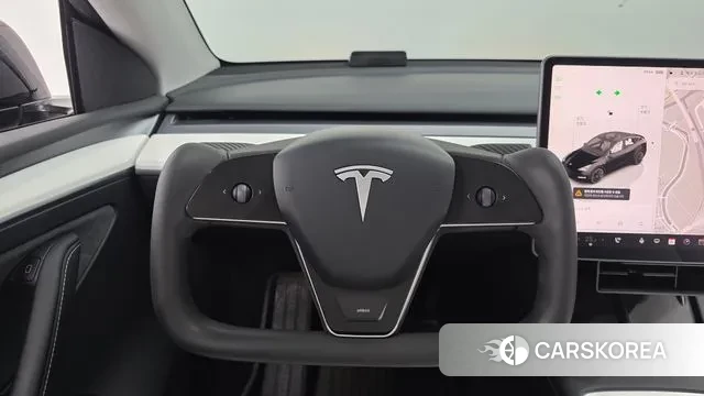 Tesla Model Y 2023 Черный из Кореи, фото 4