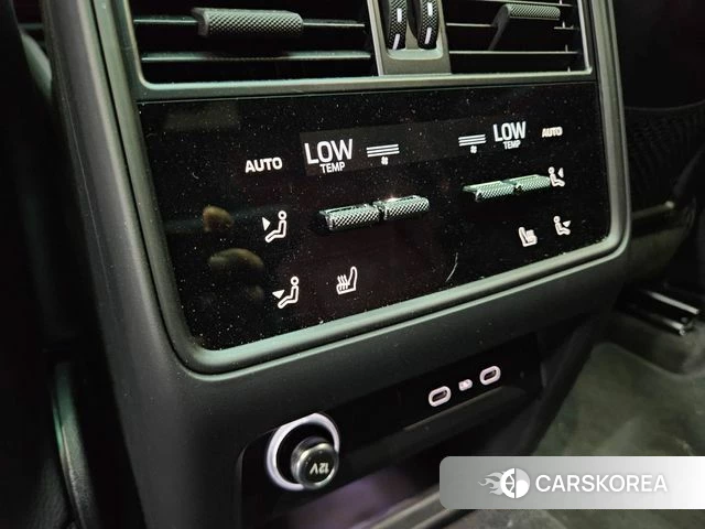 Porsche Cayenne (PO536) 2025 Серебристо-серый из Кореи, фото 4