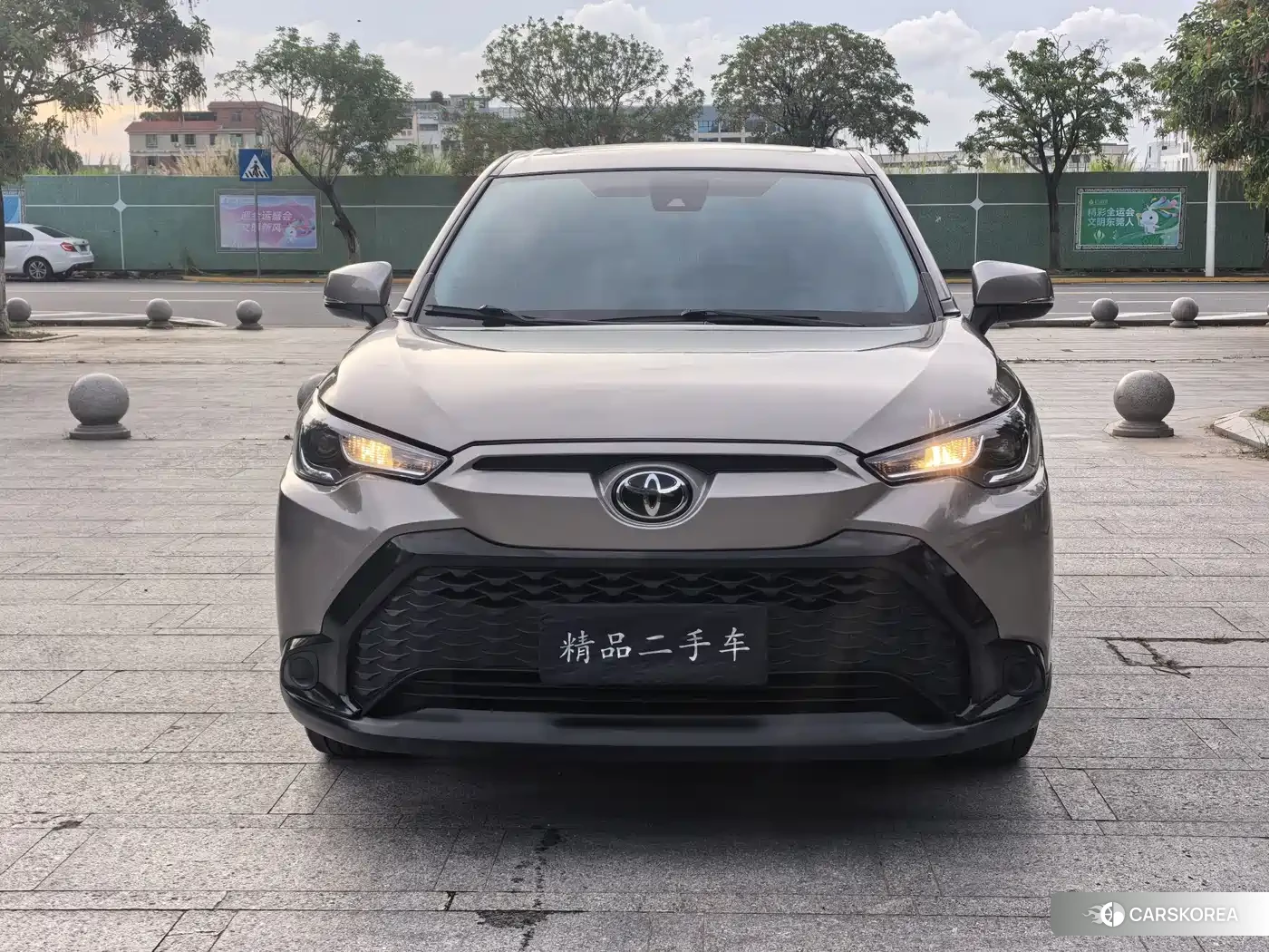 Toyota Frontlander 2023 Silver/gray из Китая, фото 4