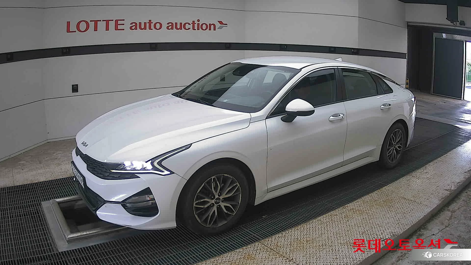 Kia K5 2022 Белый из Кореи, фото 4