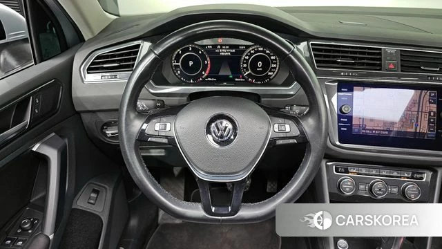 Volkswagen Tiguan second Generation 2018 Серебристо-серый из Кореи, фото 4