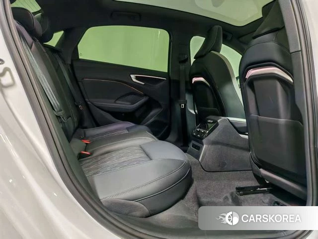 Audi A5L 2025 Белый из Китая, фото 4