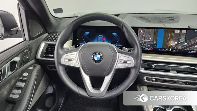 BMW X7 (G07) 2024 Черный из Кореи, фото 4