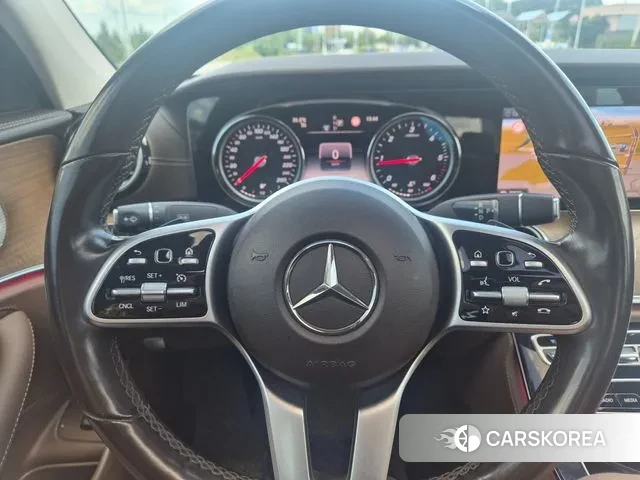 Mercedes-Benz E-Class W213 2019 Черный из Кореи, фото 4