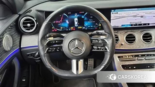 Mercedes-Benz E-Class W213 2022 Белый из Кореи, фото 4