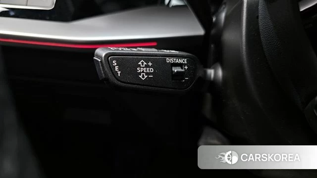 Audi A3 (8Y) 2024 Белый из Кореи, фото 4