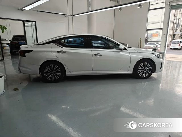 Nissan Teana 2023 Белый из Китая, фото 4