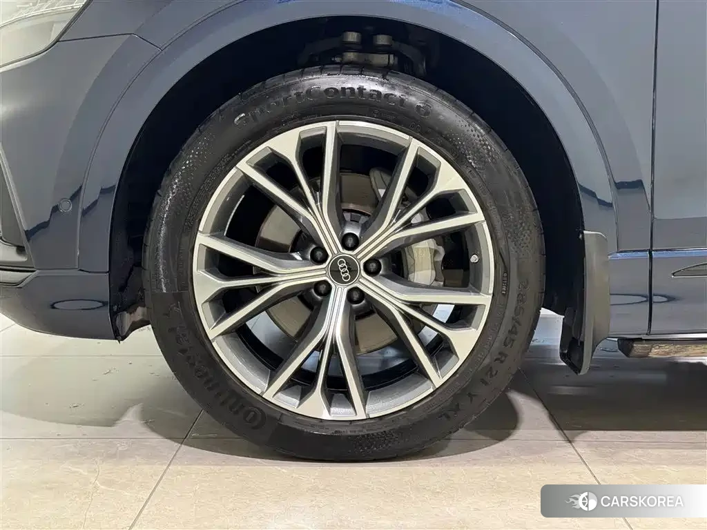 Audi Q8 2024 Синий из Китая, фото 4
