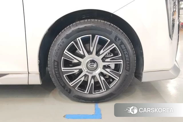GAC Trumpchi Trumpchi E9 PHEV 2023 Белый из Китая, фото 4