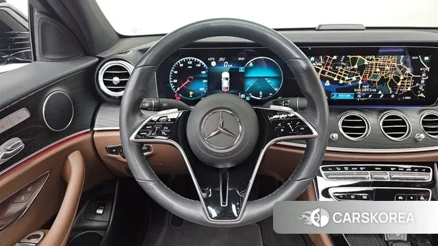 Mercedes-Benz E-Class W213 2023 Черный из Кореи, фото 4