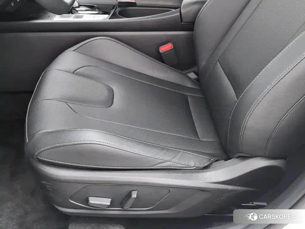 Hyundai Elantra 2025 Белый из Китая, фото 4