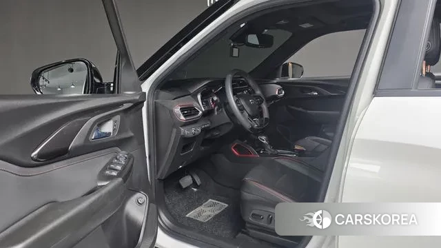 Chevrolet (GM Daewoo) Trailblazer 2021 Белый из Кореи, фото 4