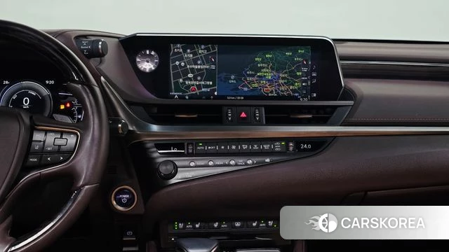 Lexus ES300h 7th generation 2020 Серебряный из Кореи, фото 4