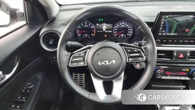 Kia The New K3 2nd generation 2022 Белый из Кореи, фото 4