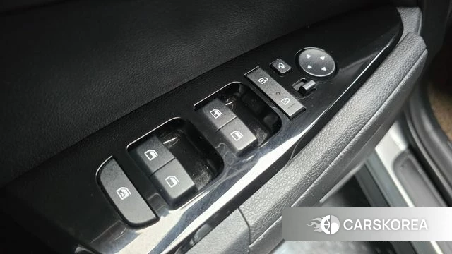 Kia Sportage 5th Generation 2021 Серебристо-серый из Кореи, фото 4