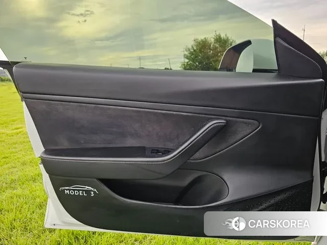 Tesla Model 3 2021 Белый из Кореи, фото 4