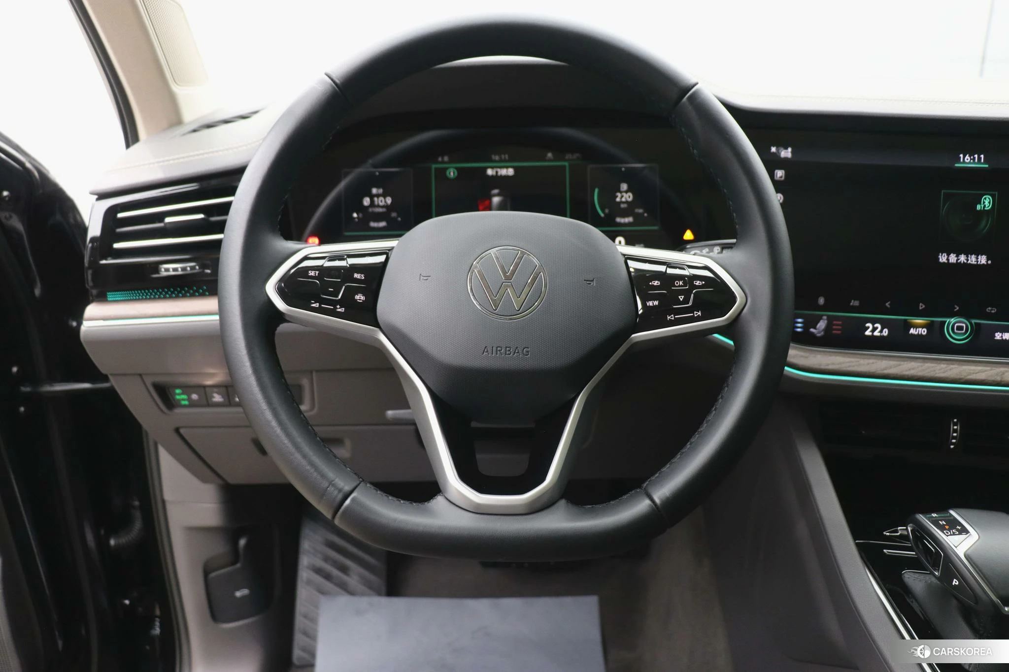 Volkswagen Touareg 2022 Черный из Китая, фото 4
