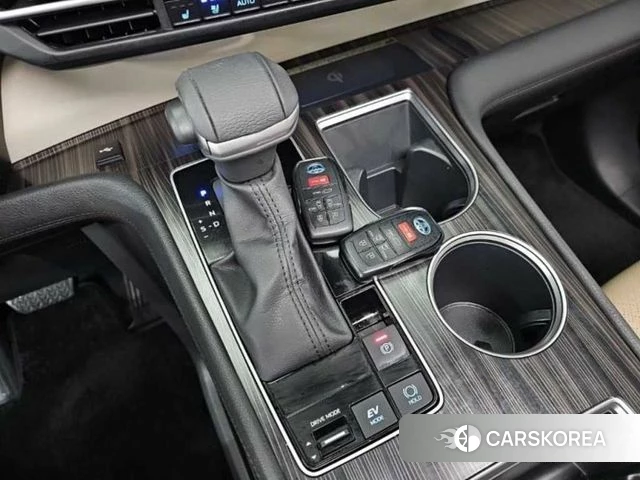 Toyota Sienna 4th Generation 2023 Коричневый из Кореи, фото 4