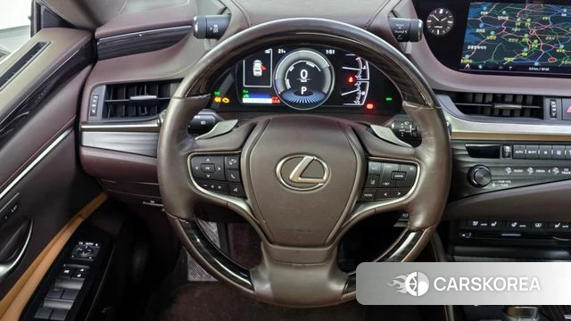 Lexus ES300h 7th generation 2018 Песочный из Кореи, фото 4