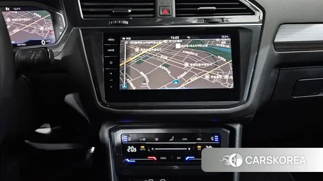 Volkswagen Tiguan Allspace 2023 Белый из Кореи, фото 4