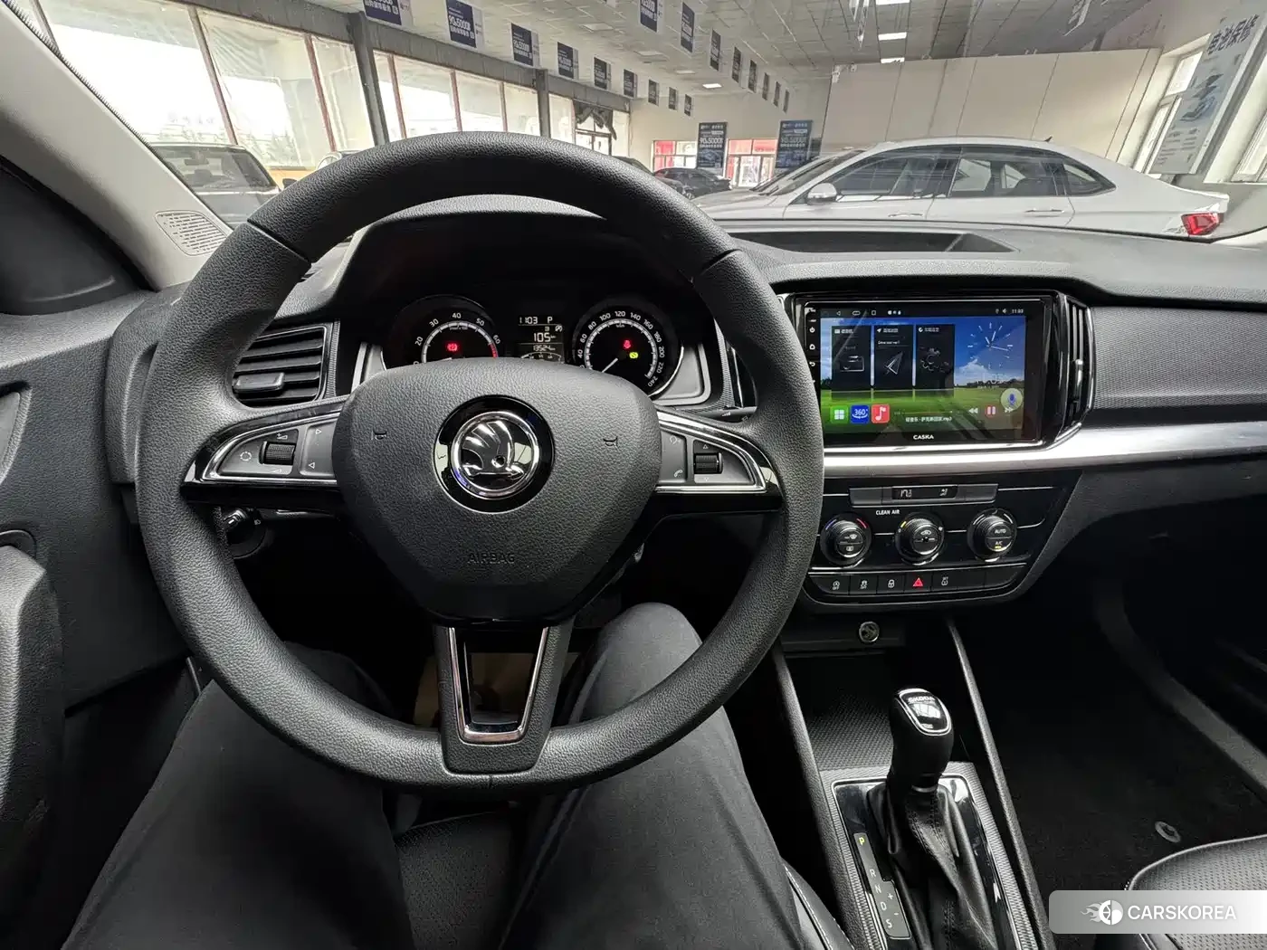 Skoda Kamiq 2023 Белый из Китая, фото 4