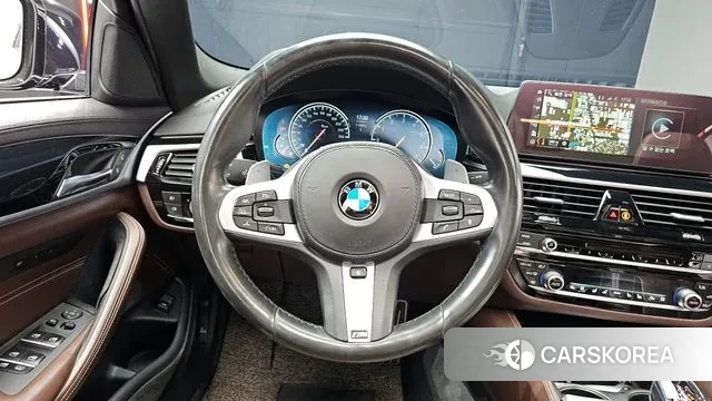 BMW 5 Series (G30) 2018 Черный из Кореи, фото 4