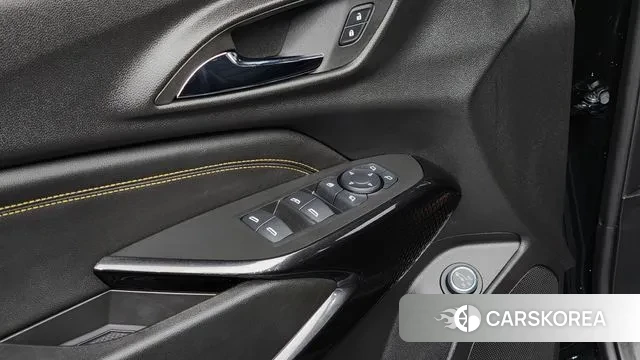 Chevrolet (GM Daewoo) Trax Crossover 2023 Черный из Кореи, фото 4