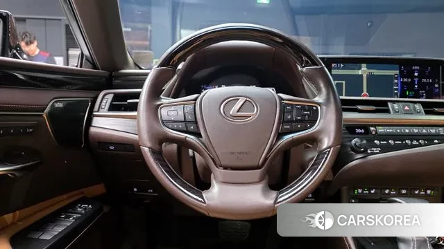 Lexus ES300h 7th generation 2019 Серый из Кореи, фото 4