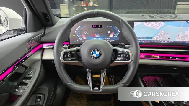 BMW 5 Series (G60) 2024 Белый из Кореи, фото 4