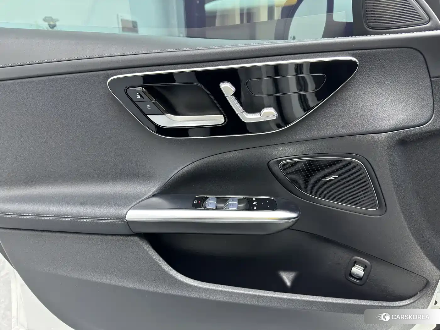 Mercedes-Benz C-class 2024 Белый из Китая, фото 4